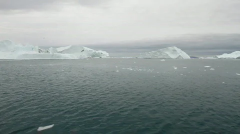 Sailing in the icefjord Video stock 840920