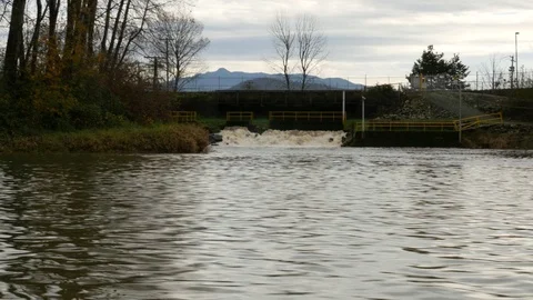 Sailing river in November. Видео 74713035