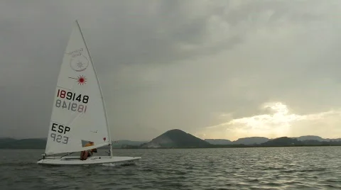 Sailing at santona5 Video stock 795207