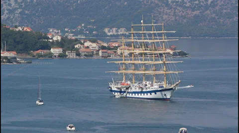 Sailing ship Vídeo Stock 32428492