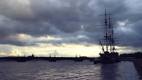 Sailing ship on sunset with moving clouds timelapse Video stock 96068309
