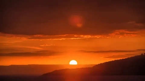 Sailing Off Into the Sunset 4k Time Lapse Footage 動画素材 108345113