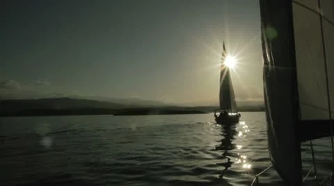 Sailing sunset Stockbeeldmateriaal 10768167