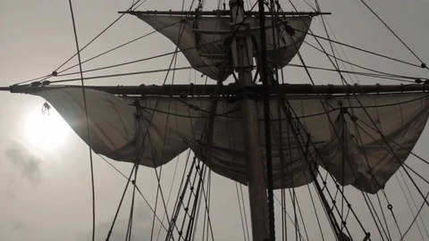Sailing Tall-Ship, rigging, masts and giant sails in sun Vídeo Stock 81243643
