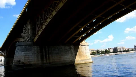 Sailing under Margaret bridge in Budapest, Hungary 스톡 동영상 93282136