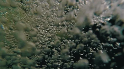 Sailing under water Video stock 47924113