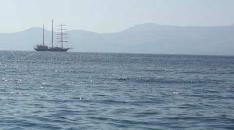 Sailing vessel anchored 1 Vidéo 33067244