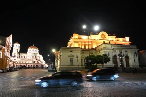 Saint Alexander Nevsky Cathedral, Sofia and Old Parliament House, Sofia at night 스톡 사진