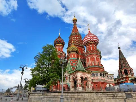 Saint Basil's Cathedral on the Red Square in spring Stock-Fotos