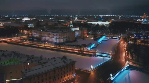 Saint Michael's Castle. Engineering castle in St. Petersburg. Winter, night 스톡 동영상 146102017