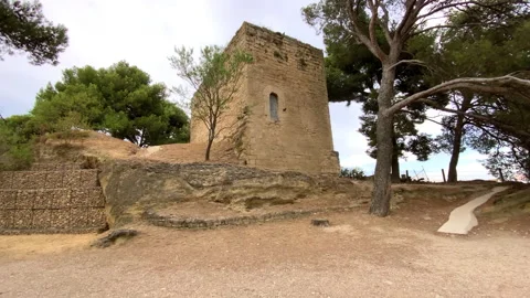 Saint-Michel keep, the only vestige of Cucuron castle in the Luberon valley Stock Footage 169922944