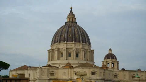 Saint Peter dome panoramic view on Rome skyline Stockbeeldmateriaal 306952262