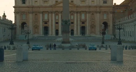 Saint Peter during lockdown in Rome at sunset 库存影片 134476445