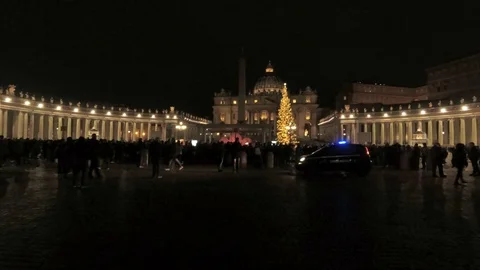Saint Peter Square at night Reveal view - Inauguration of the Christmas Tree Stock Footage 99502690