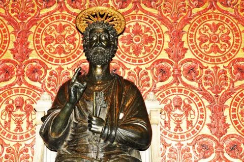 Saint Peter statue in Vatican Stock Photos