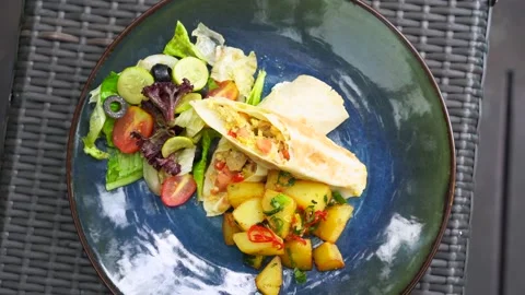 Salad with fresh summer vegetables Stock Footage 149959233