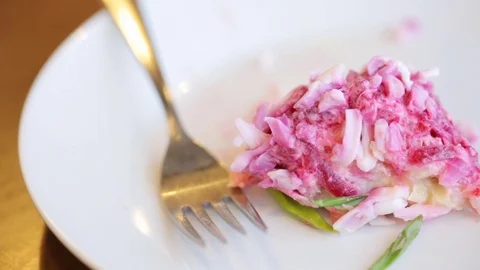 Salad on plate in closeup 库存影片 82543910