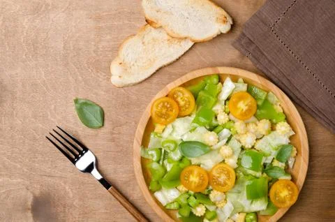 Salad of raw vegetables Foto stock