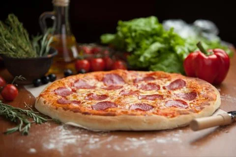 Salami pizza on the table Foto stock