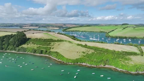 Salcombe and Mill Bay over Kingsbridge Estuary from a drone, Devon, England 库存影片 280090094