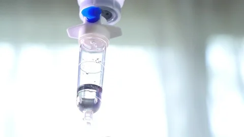 Saline drip medical,IV Drip Solution,  Vídeos de archivo 126595338