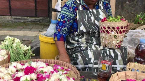 Saller Stock-Footage 204885823