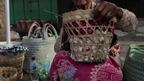 Saller Stock-Footage 205356730