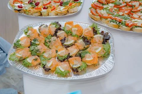 Salmon Appetizer Catering Platter 스톡 사진