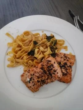 Salmon Pasta Dish Stock-Fotos