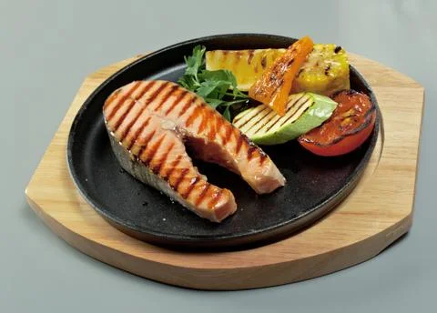 Salmon steak with Фото