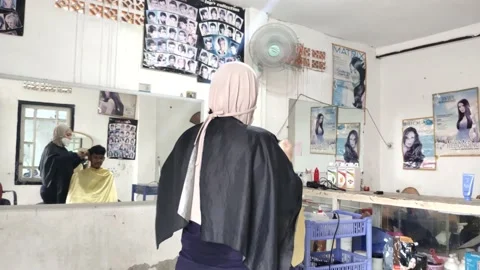 Salon Video stock 149340934