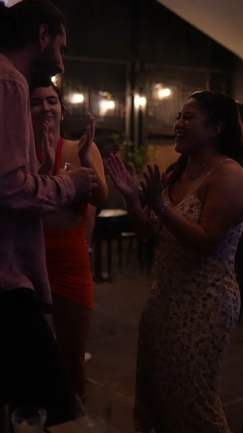 Salsa Around The World 스톡 동영상 323666183