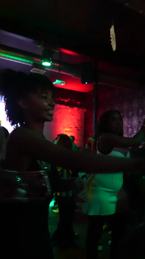 Salsa Around The World Vídeo Stock 323670560