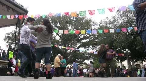 Salsa Dancing at Cinco De Mayo Celebration - Wide low angle Stock-Footage 5323929