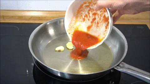 Salsa di pomodoro Vidéo 123295997