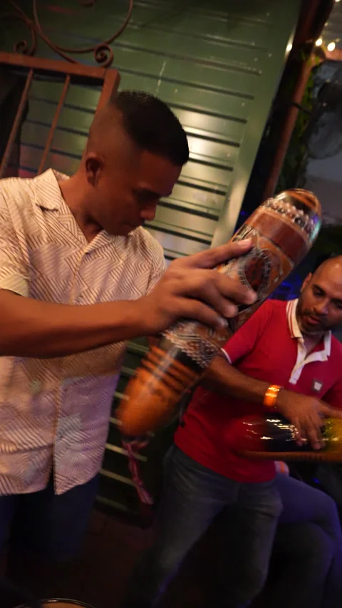 Salsa Music Around The World Видео 324626656