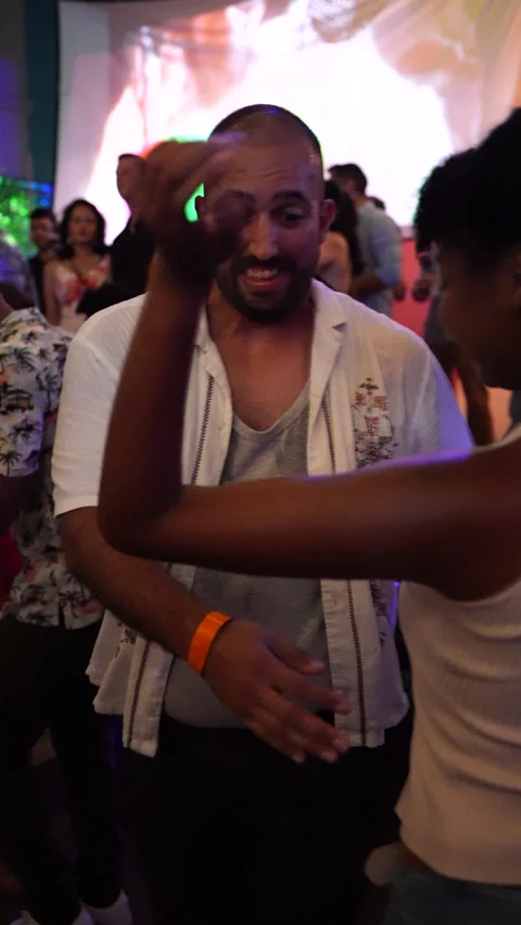 Salsa Music Around The World Видео 324626786