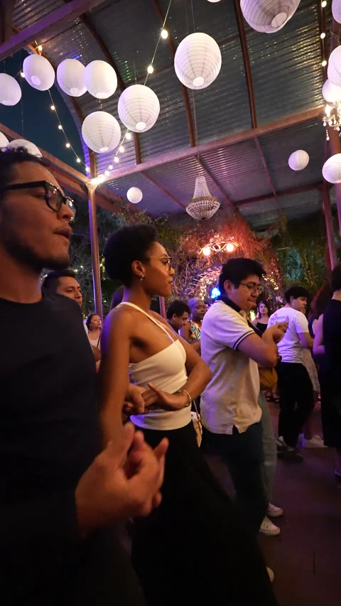 Salsa Music Around The World Видео 324656277