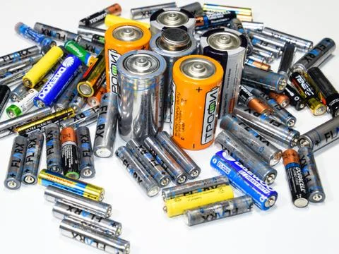 Salt and alkaline batteries, a source of energy for portable technology. AAA  Foto stock