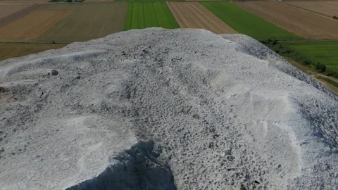 Salt Spoil Heap Eroded Summit Plateau Aerial Vídeos de archivo 342861182