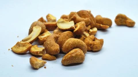 Salted &amp; roasted cashew nuts isolate on white background Foto stock