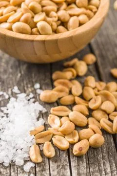 Salted roasted peanuts. Foto stock