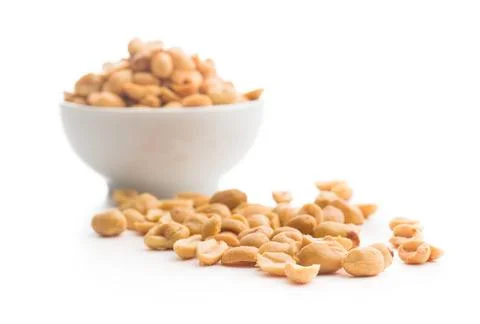 Salted roasted peanuts. Salted roasted peanuts isolated on white backgroun... Foto stock