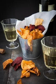 Salty vegetable chips Foto stock