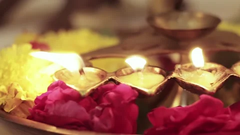Samai jyoti in mandir Stock Footage 143615289