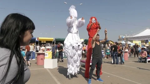 Samara, Russia - August 19, 2017. Gastronomic food festival in the shopping Stock Footage 79586616