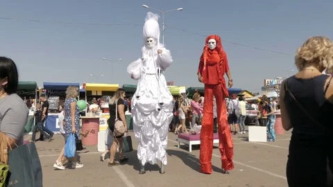 Samara, Russia - August 19, 2017. Gastronomic food festival in the shopping Stock Footage 79586772