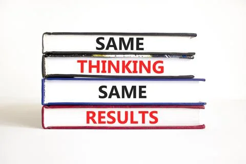 Same thinking and results symbol. Concept word Same thinking same results o.. Fotos de archivo