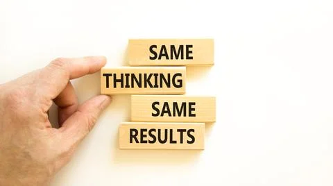 Same thinking and results symbol. Concept word Same thinking same results o.. Fotos de archivo