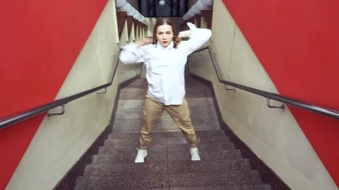 Сamera shake to the music. Video stock 108684784
